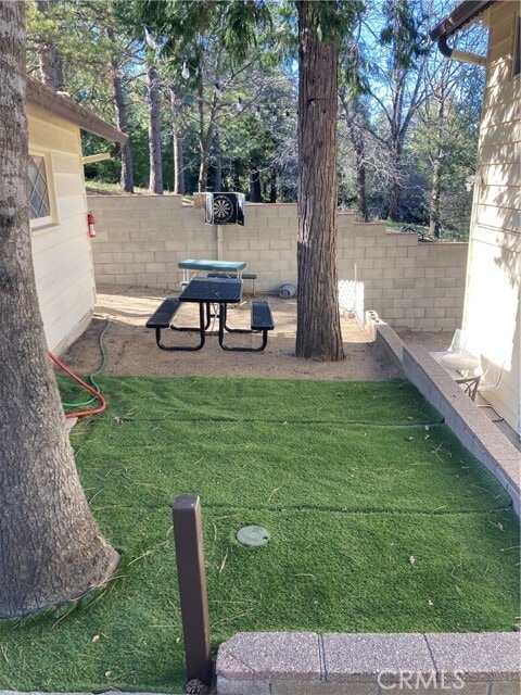 Building Photo - 180 Weisshorn Dr