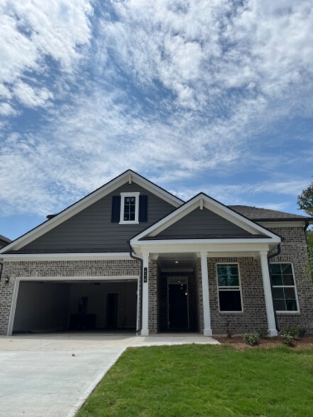 Building Photo - 414 Kinross Ln