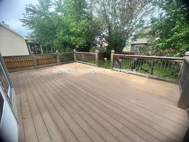 Building Photo - Stunning 3-Bedroom Home with Backyard Oasis!