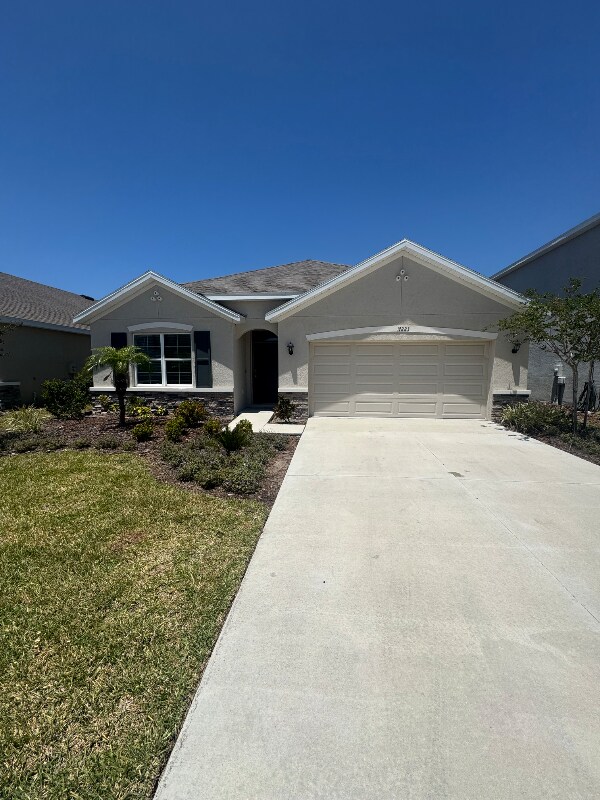 Primary Photo - 17223 Reserva Dr