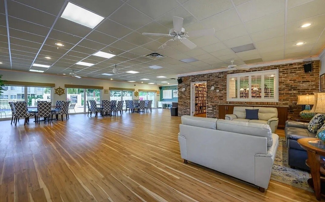 Building Photo - 1300 N Portofino Dr