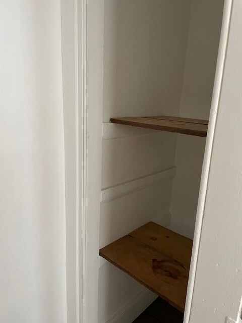 Building Photo - 14 Davies Pl