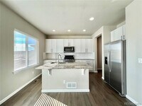 Building Photo - 11840 Dodworth St