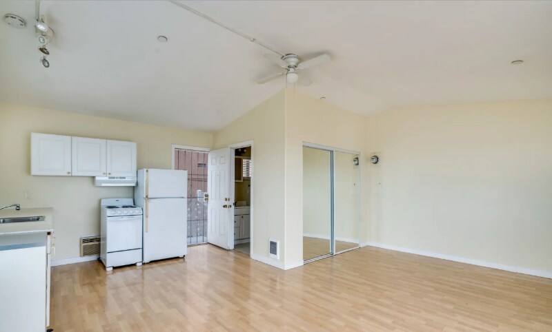 Building Photo - 1504 Ramona Ave