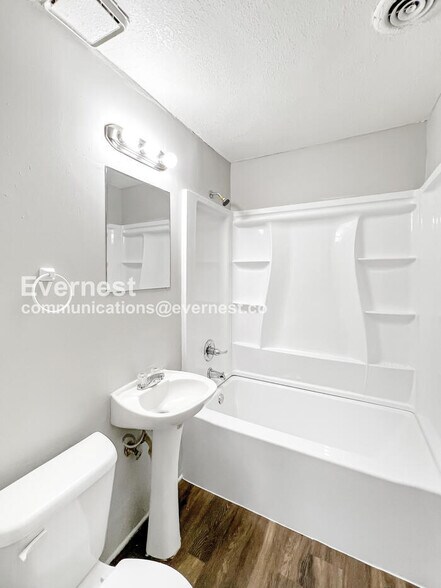 Building Photo - 3647 S Deerwood Ave