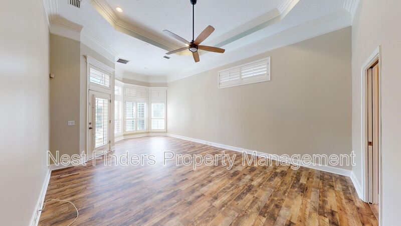 Building Photo - 1334 Charter Ct