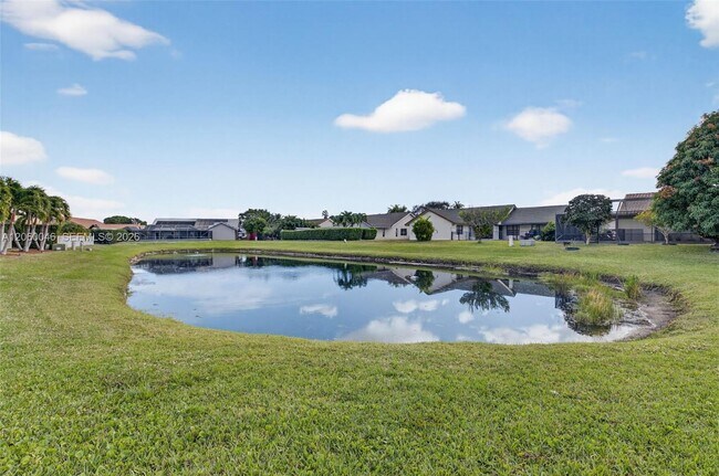 Building Photo - 6043 Sunberry Cir