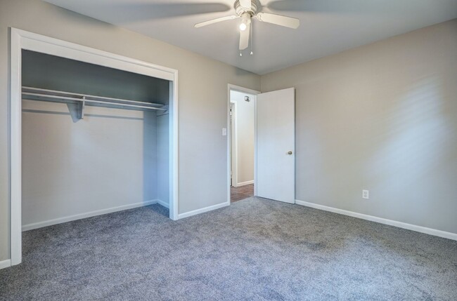 Building Photo - Norman Rental Near OU Campus For Rent!