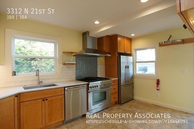 Building Photo - 3312 N 21st St