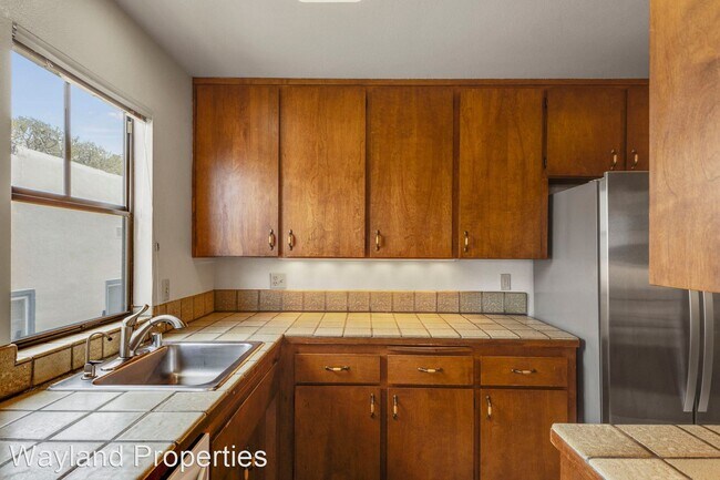 Building Photo - 2 br, 2 bath House - 251 Lighthouse Ave, U...