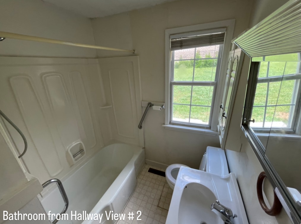 Building Photo - 108 Woodmont Cir