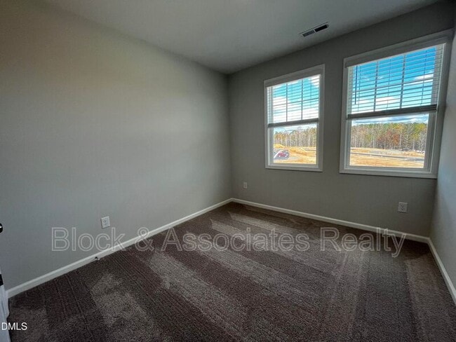 Building Photo - 2819 Carbondale Ct