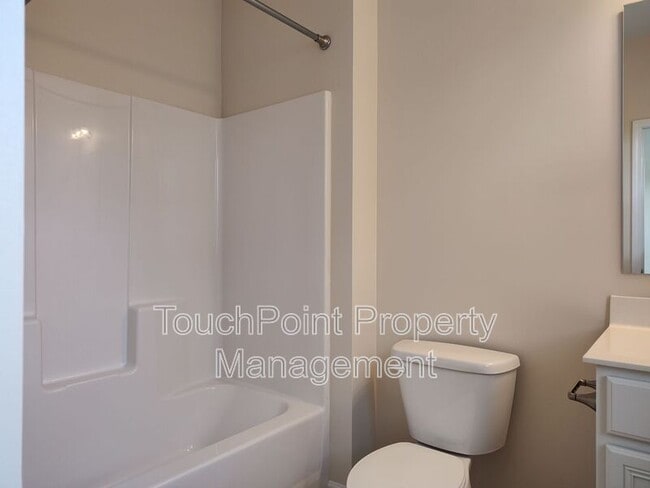 Building Photo - 513 Dulaney Dr