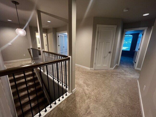 Building Photo - 4237 Caddyshack Dr NE