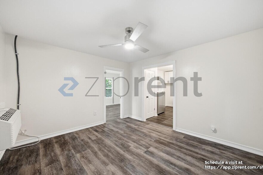 Building Photo - 684 Central Ave