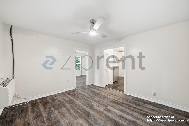 Building Photo - 684 Central Ave