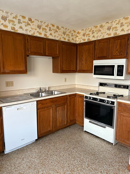 Building Photo - 1234 W Governor St