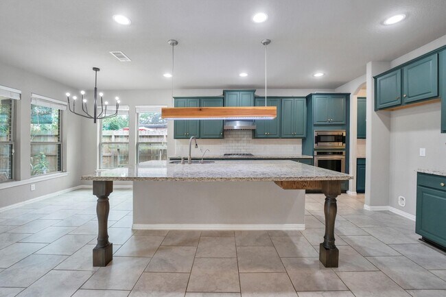 Building Photo - 6723 Mossridge Dr