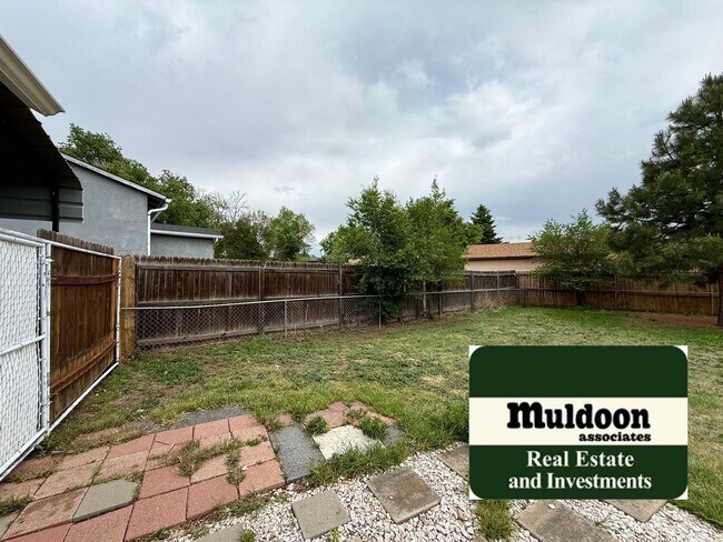 Building Photo - 3 Bedroom with Large Corner Lot in 80916