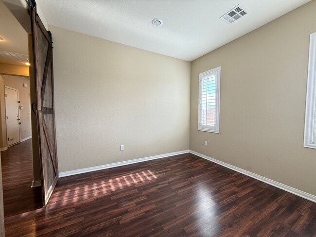 Building Photo - 9172 Domina Royal St