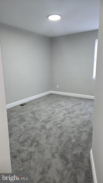 Building Photo - 8623 Willow Oak Rd