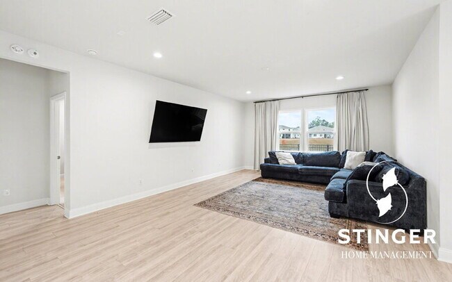 Building Photo - 1170 Salem Bay Dr