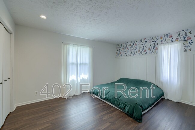Building Photo - 3322 S 78th St