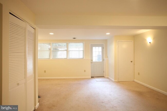 Building Photo - 408 Fleece Flower Dr