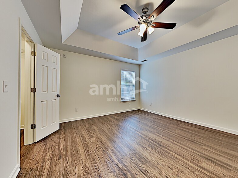 Building Photo - 1037 Steelchase Lane
