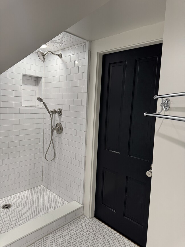 New 3rd floor bath - 1049 Franklin Ave