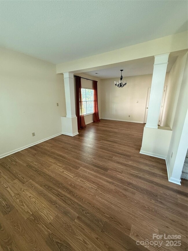 Building Photo - 9001 Warbler Ct
