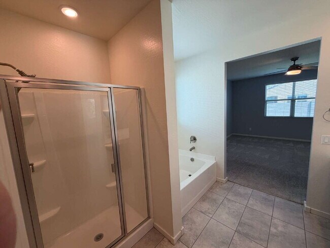 Building Photo - 7214 E Gamebird Way
