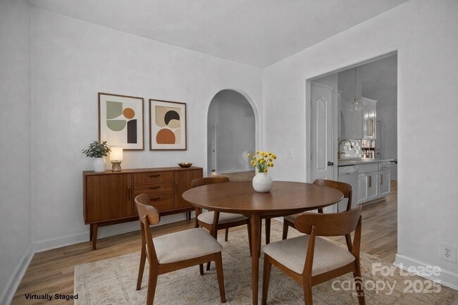 Building Photo - 285 Eagle Creek Road