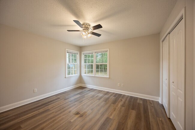 Building Photo - 315 Brannen St