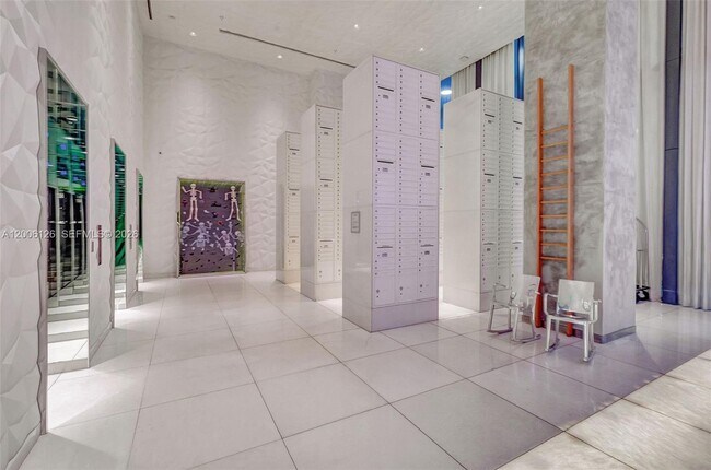 Building Photo - 1300 S Miami Ave