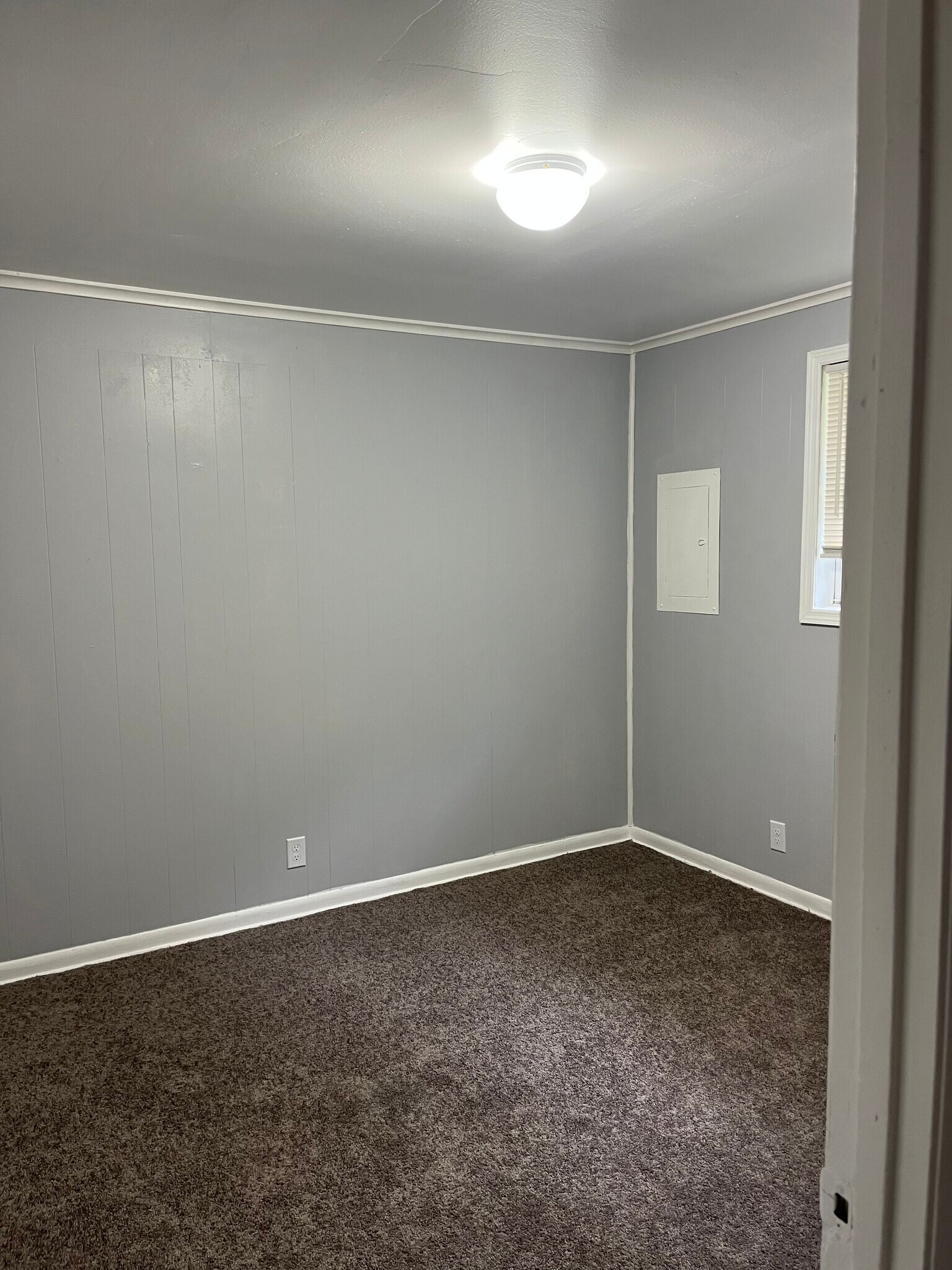 Building Photo - 2437 Herman St