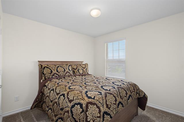 Building Photo - 401 Gallop Dr