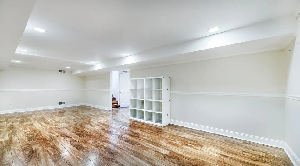 Downstairs Family Room - 129 Fleetwood Ter