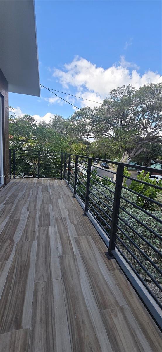 Building Photo - 3620 Thomas Ave