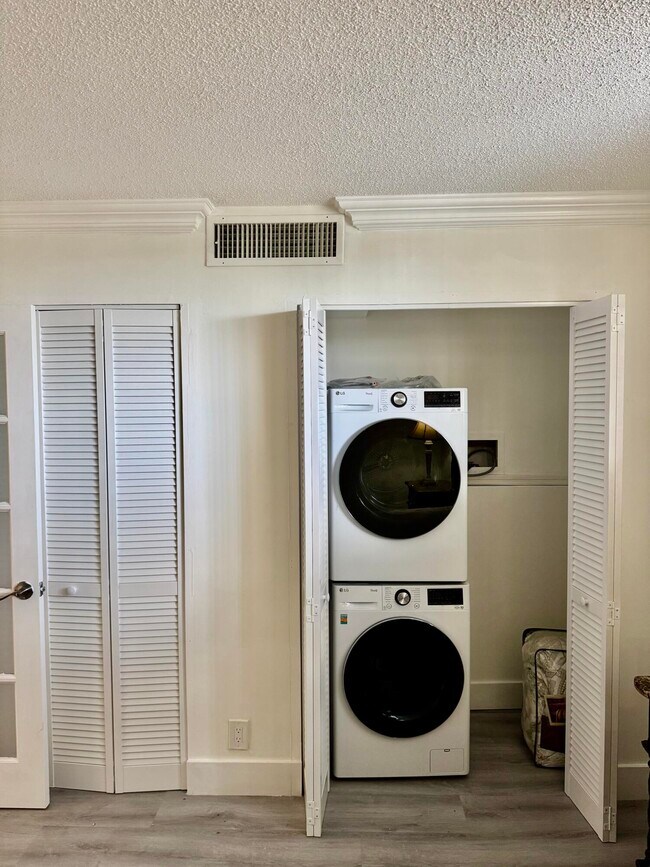 Building Photo - 5961 NW 2nd Ave