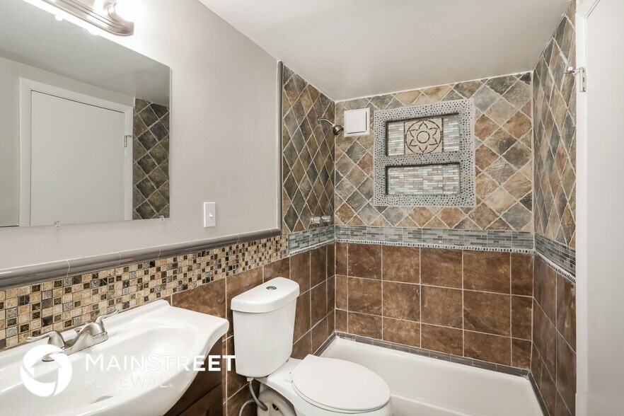 Building Photo - 4804 Ducheneau Dr