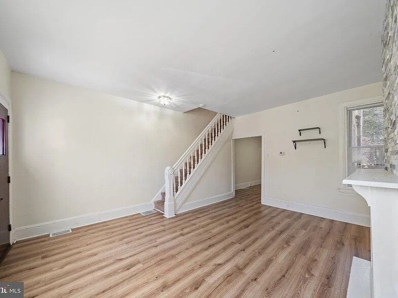 Building Photo - 431 S Harrison St