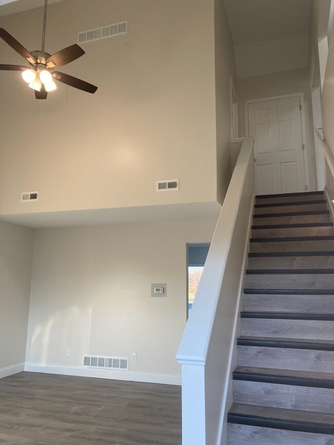 Building Photo - 6 Ram Ct