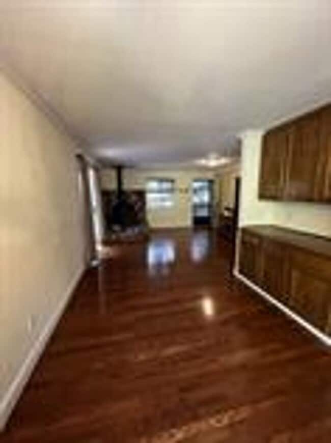 Building Photo - Affordable Mi Wuk Home