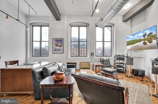 Building Photo - 428-40 N 13th St