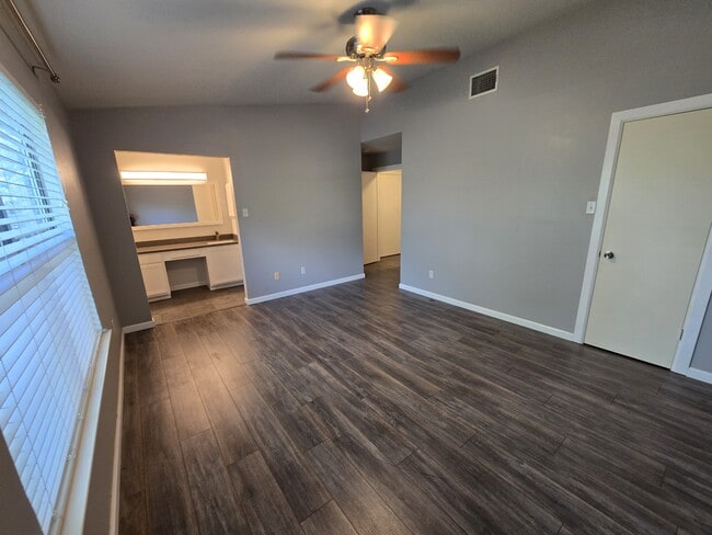 Building Photo - 7914 Galaway Bay