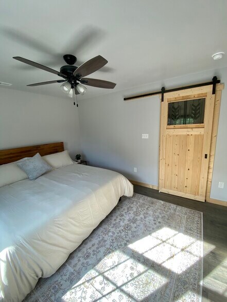 Building Photo - 10510 Cadosia Rd