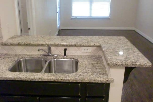 Kitchen - Logan Ridge