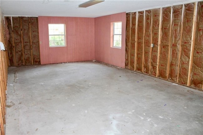 Building Photo - 101 Travellers Way