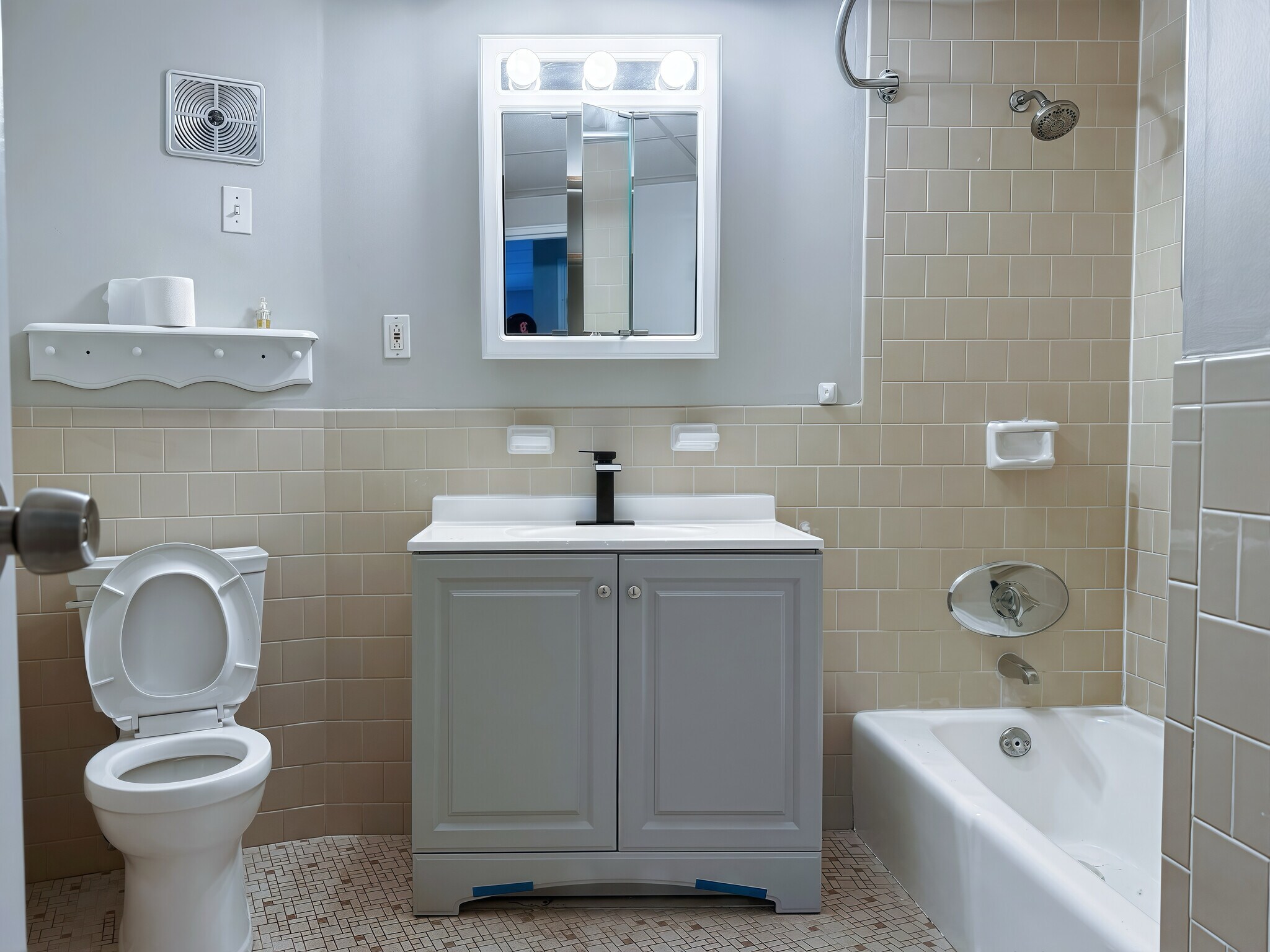 Building Photo - 147 Turner Rd